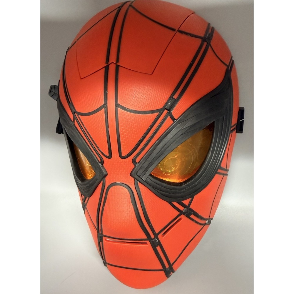 Marvel Spiderman Glow Fx Mask Electronic Wearable With Light Up Eyes